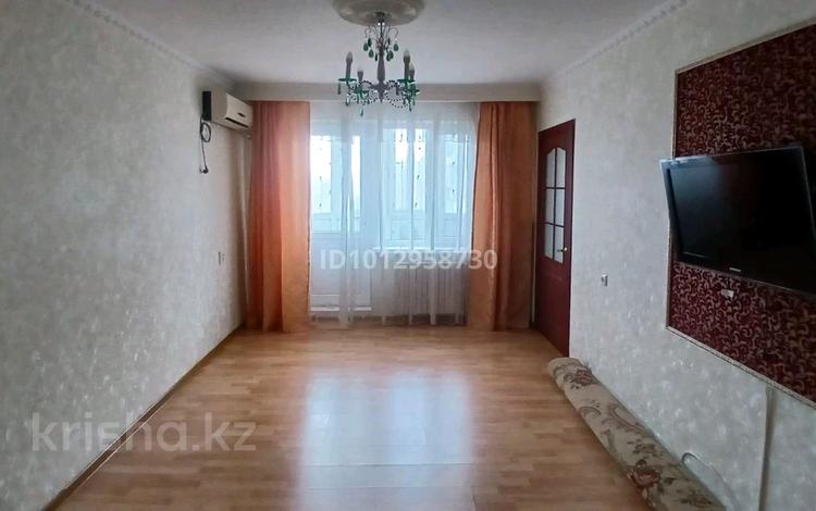 2-комнатная квартира · 42.7 м² · 4/5 этаж, авангард 4 мкр 4 за 14 млн ₸ в Атырау, мкр Авангард-4 — фото 2