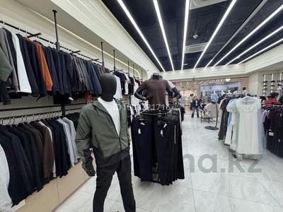 Готовый бизнес — 2 точки мужской одежды в Астане · 110 м², бағасы: 20 млн ₸ в Астане, Алматы р-н