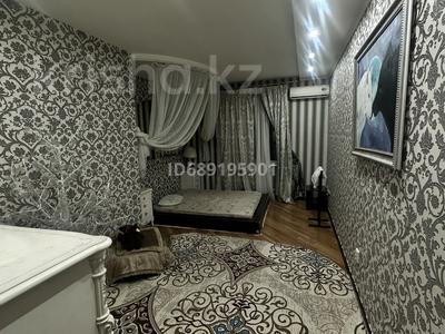 Аренда домов в Алматы: 6-комнатный дом посуточно, 450 м², 15 сот., мкр Мамыр-4 за 180 000 〒 6-комнатный дом посуточно, 450 м², 15 сот., мкр Мамыр-4 за 180 000 〒 в Алматы, Ауэзовский р-н