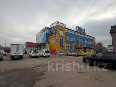 Действующий Бизнес 4-х этажный Торговый Центр. · 5825 м², бағасы: 945 млн ₸ в Уральске