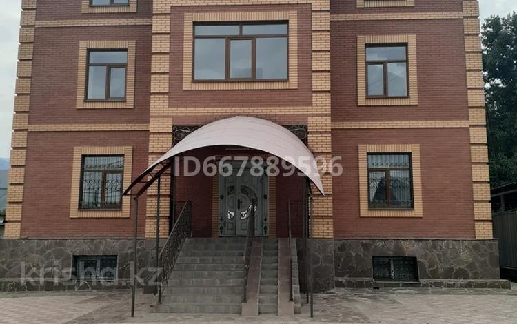Жеке үй · 12 бөлме · 700 м² · 10 жүзд., улица Малькеева 19 — Матросова, бағасы: 280 млн ₸ в Талгаре — фото 63