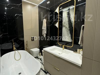 4-комнатная квартира · 160 м² · 10/17 этаж, Сейфуллина 574/2 — Сейфуллина-Аль-фараби за 1.1 млн 〒 в Алматы, Бостандыкский р-н