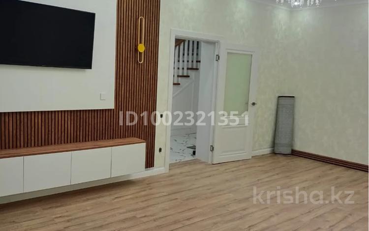 Отдельный дом · 4 комнаты · 210 м² · 3 сот., Ихсанова за 56 млн ₸ в Уральске — фото 3