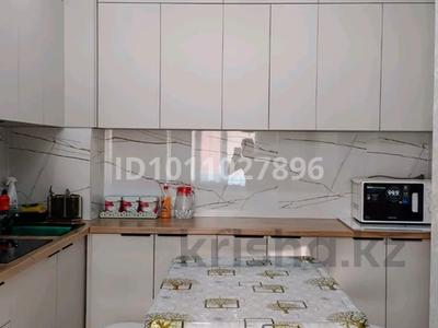1-комнатная квартира · 36 м² · 2/3 этаж, Аубакирова д.12/45а — Аубакирова за 180 000 〒 в 