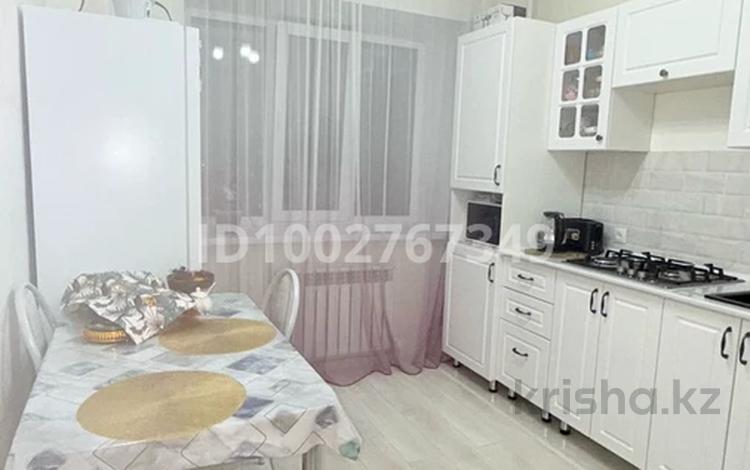 3-бөлмелі пәтер · 70 м² · 6/9 қабат, мкр Болашак, Бокенбай Батыра 131, бағасы: 26.5 млн ₸ в Актобе — фото 2