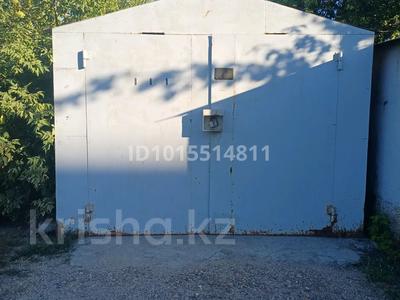 Гараж · 18 м² · 408 Квартал 13 — Магазин Айка, бағасы: 1 млн ₸ в Семее
