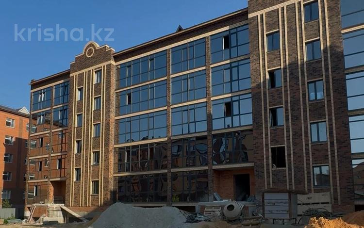 2-бөлмелі пәтер · 71.58 м² · 2/6 қабат, Садуакасова 15, бағасы: 27.2 млн ₸ в Кокшетау — фото 2