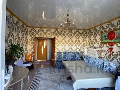 5-бөлмелі пәтер · 8.5 м² · 2/6 қабат, Асылбеков 86, бағасы: 42 млн ₸ в Жезказгане