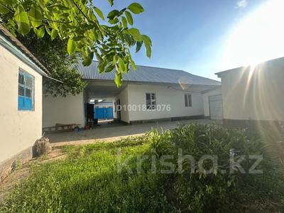 Отдельный дом · 3 комнаты · 90 м² · 15 сот., С. Ахметова 24 — С.Рахманкулова за 23 млн 〒 в им. Турара рыскуловой