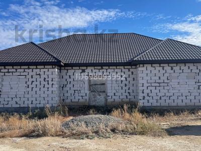 Отдельный дом · 6 комнат · 280 м² · 10 сот., жилой массив Бауырластар, Бауырластар-3 1060 за 12 млн 〒 в Актобе