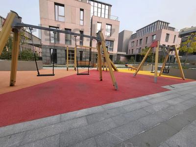 4-комнатная квартира · 134 м² · 2/4 этаж, Аскарова — Аскарова/Президентский парк за 98 млн ₸ в Алматы, Бостандыкский р-н