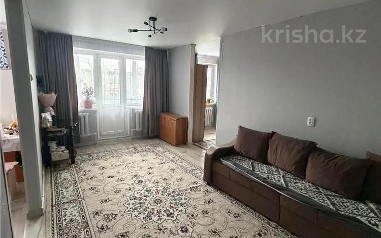 2-комнатная квартира · 46 м² · 5/5 этаж, Майкудук, 12й микрорайон за 9.5 млн ₸ в Караганде, Алихана Бокейханова р-н — фото 2