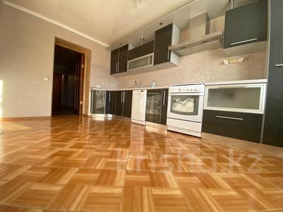 3-комнатная квартира · 100.5 м² · 3/5 этаж, Пушкина 140/1 за 36 млн 〒 в Костанае