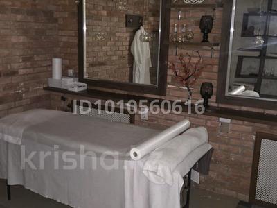 Еркін, кеңселер, дүкендер мен бутиктер, қоймалар, сұлулық салондары, медорталықтар мен дәріханалар, білім орталықтары, ойын-сауық · 105 м², бағасы: 50 млн 〒 в Астане, Алматы р-н