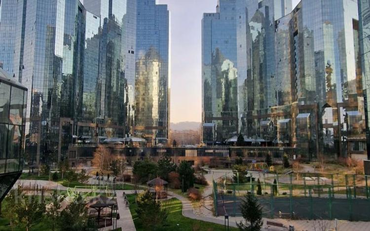 2-комнатная квартира · 63 м² · 3/33 этаж, Аль-фараби за 81 млн ₸ в Алматы — фото 76