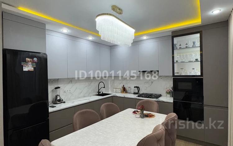 2-комнатная квартира · 56 м² · 8/9 этаж, мкр. Зачаганск пгт, Мурата Монкеулы 97/3 за ~ 40 млн ₸ в Уральске — фото 2