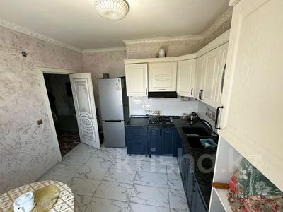 3-бөлмелі пәтер, 60 м², 8/10 қабат, мкр Шугыла, Жунисова, бағасы: 26 млн 〒 в Алматы, Наурызбайский р-н