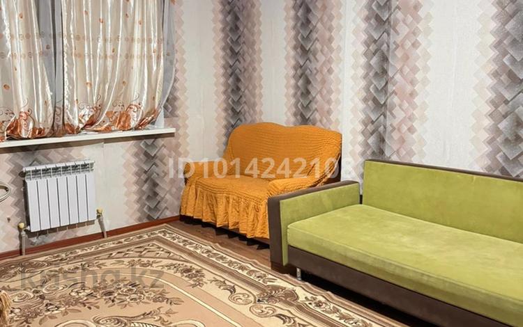 1-комнатная квартира · 40 м² · 9/13 этаж, мкр Аксай-5, Садвакасова 3б — Марғұлан Момышұлы за 230 000 ₸ в Алматы, Ауэзовский р-н — фото 2