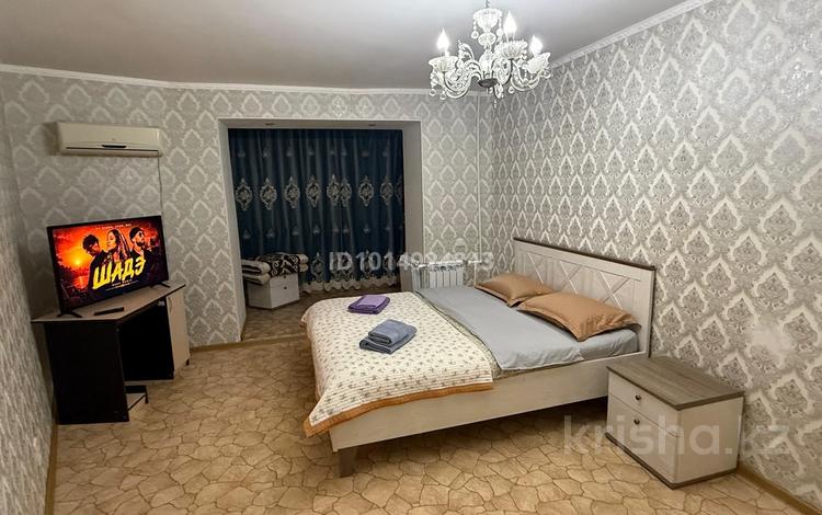 1-комнатная квартира · 40 м² · 3/9 этаж, мкр 11, Проспект Абилкайыр-хана 58 — Каз почта, Стадион за 15 000 ₸ в Актобе — фото 2