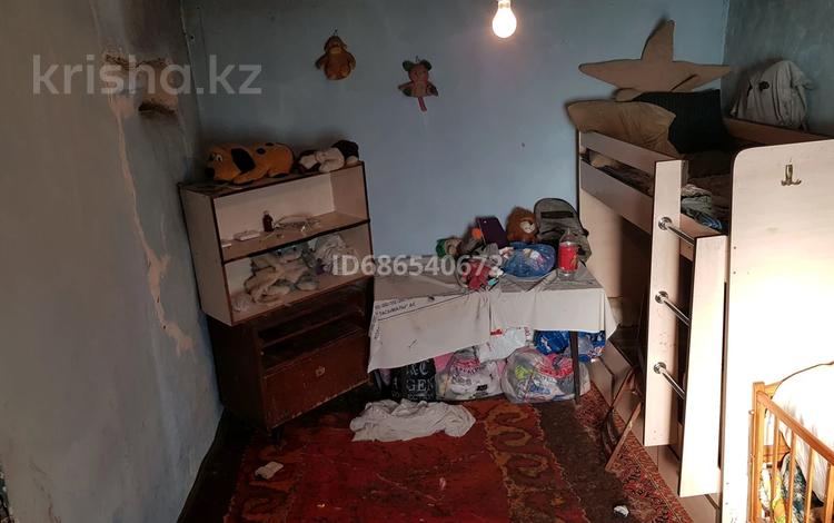 2 бөлме · 30 м² · 1 қабат, Военкомат, Верхний рынок 319 — Бекетты, бағасы: 50 000 ₸ в Шымкенте — фото 2