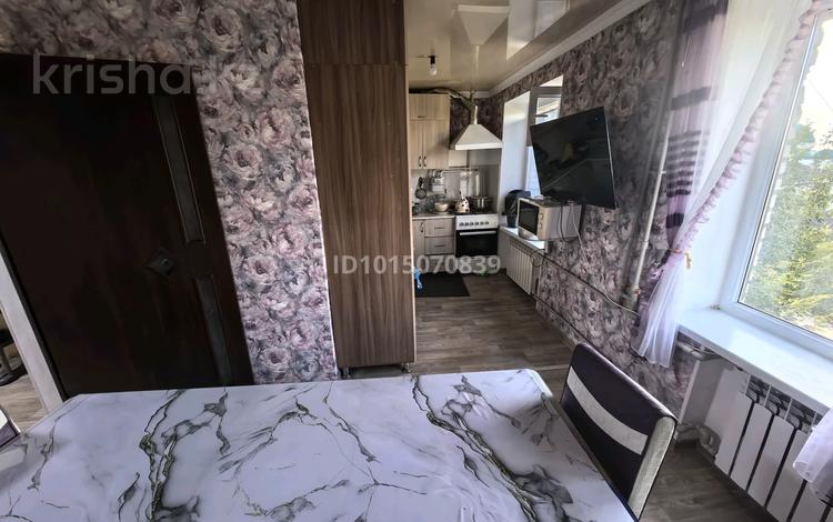 4-комнатная квартира · 59.7 м² · 4/5 этаж, 3 99 — Кафе кудаша за 7.5 млн ₸ в Каратау — фото 2