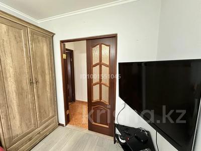 Пәтерлер в Атырауской обл.: 2-бөлмелі пәтер · 44 м² · 3/5 қабат, Азаттык 68, бағасы: 16 млн 〒 2-бөлмелі пәтер · 44 м² · 3/5 қабат, Азаттык 68, бағасы: 16 млн 〒 в Атырау, мкр Жилгородок