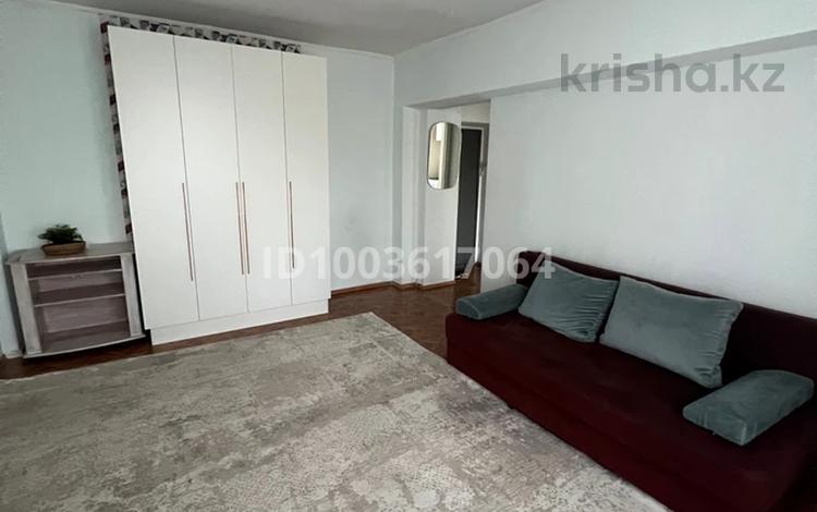 1-комнатная квартира · 39 м² · 4/4 этаж, мкр Коктем-2 за 295 000 ₸ в Алматы, Бостандыкский р-н — фото 2