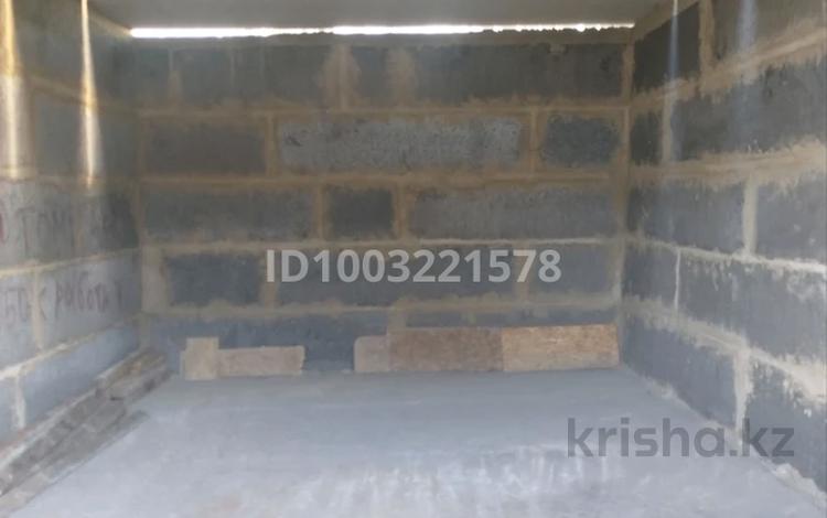 Гараж · 40 м² · Абая Мамушулы — В районе дома 13/2 ул.Абая, бағасы: 3.5 млн ₸ в Темиртау — фото 2