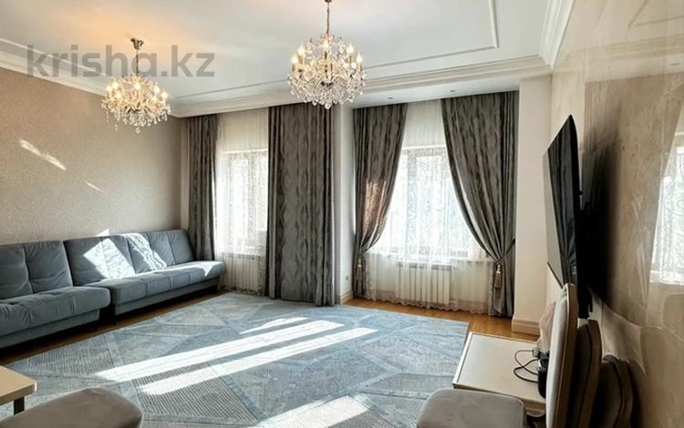 4-комнатная квартира · 153.4 м² · 2/8 этаж, Кабанбай Батыра 13 за 105 млн ₸ в Астане, Есильский р-н — фото 2