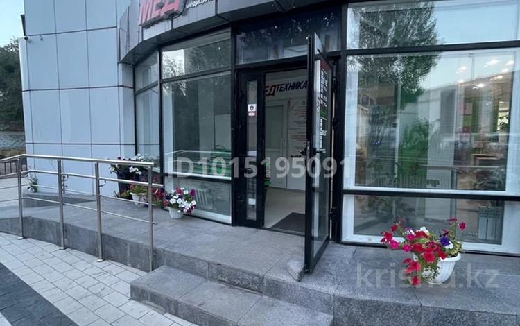 Офисы, салоны красоты, медцентры и аптеки, образование, конференц-залы, кабинеты и рабочие места, студии · 25 м² за 250 000 ₸ в Астане, р-н Байконур — фото 2