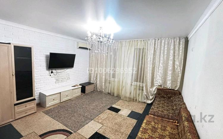 1-комнатная квартира · 65 м² · 5/6 этаж, 32А мкр 12 за 150 000 ₸ в Актау — фото 2