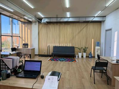 Кабинеты и рабочие места · 54 м² за 100 000 ₸ в Астане, Нура р-н