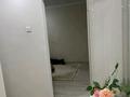 2-комнатная квартира · 43.3 м² · 1/5 этаж, Сазда-1, Ибатова — Сазда рядом есть бизнес центр мир. школа. анвар. за 13.5 млн ₸ в Актобе — фото 3