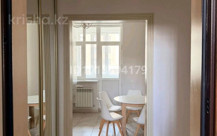 1-комнатная квартира · 47 м² · 3/7 этаж, Туркестан 18 за 250 000 ₸ в Астане — фото 2