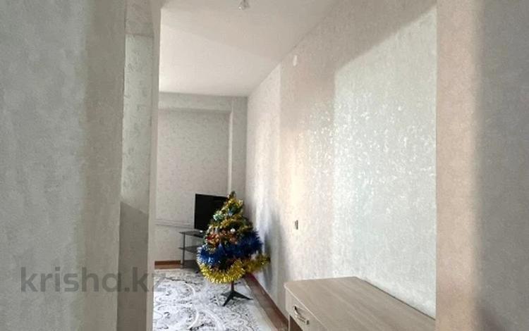 2-комнатная квартира, 50.1 м², 2/9 этаж, мкр Астана за 22 млн 〒 в Шымкенте, Каратауский р-н — фото 2