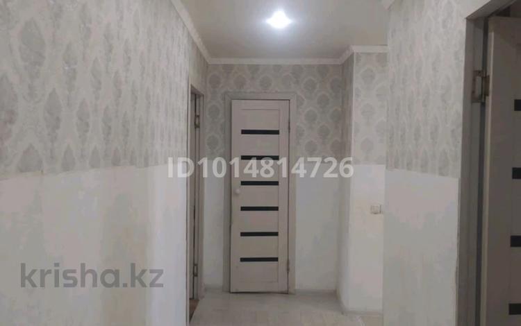 3-бөлмелі пәтер · 60 м² · 4/4 қабат, 2 мкр 21б, бағасы: 9 млн ₸ в Жанаозен — фото 2