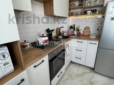 3-комнатная квартира · 69 м² · 2/3 этаж, мкр Самал, 31 22 за 21.5 млн 〒 в Атырау