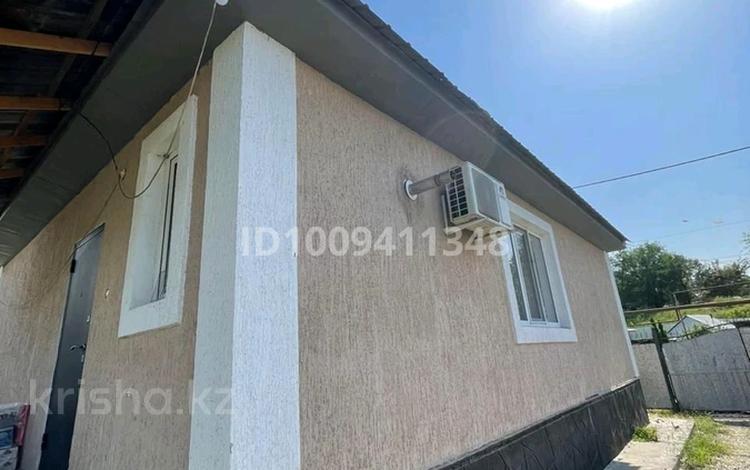 Отдельный дом · 3 комнаты · 70 м², Мкн Айсулу Ул кенесары хана 82а за 300 000 〒 в Талгаре — фото 2