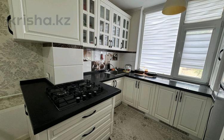 3-комнатная квартира · 70 м² · 1/5 этаж, 13-й мкр 26 за 180 000 ₸ в Актау — фото 4