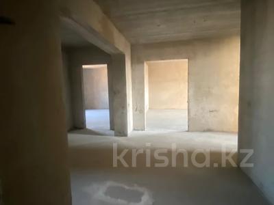 4-бөлмелі пәтер · 165 м² · 6/9 қабат, мкр. Алтын орда, бағасы: 45 млн ₸ в Актобе
