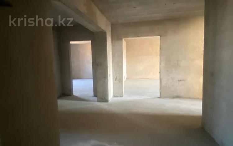 4-бөлмелі пәтер · 165 м² · 6/9 қабат, мкр. Алтын орда, бағасы: 45 млн ₸ в Актобе — фото 2