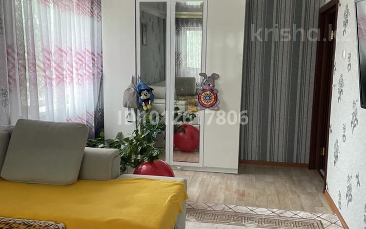 2-бөлмелі пәтер · 42.4 м² · 2/5 қабат, 5 микрорайон 12, бағасы: 5.2 млн ₸ в Житикаре — фото 2