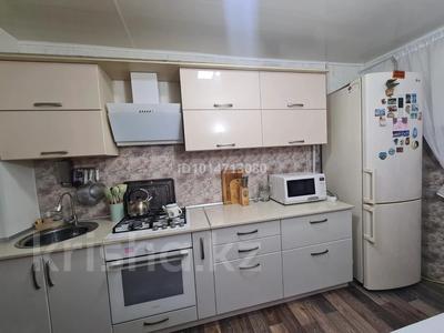 3-бөлмелі пәтер · 62 м² · 5/9 қабат, Абая 71, бағасы: 22.5 млн ₸ в Уральске, мкр Школьник