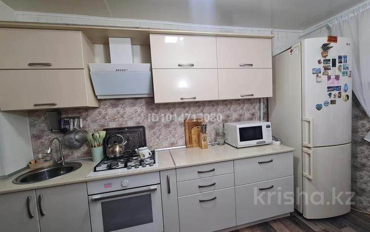 3-бөлмелі пәтер · 62 м² · 5/9 қабат, Абая 71, бағасы: 22.5 млн ₸ в Уральске, мкр Школьник — фото 2