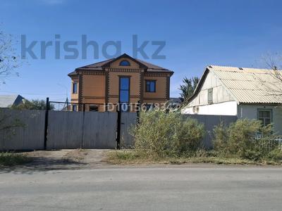 Отдельный дом · 12 комнат · 400 м² · 20 сот., Жанадилов 33 — Әйтеке би кенті за 130 млн ₸ в Казалинске
