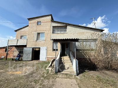 Отдельный дом · 4 комнаты · 156.9 м² · 10 сот., Абая 14 за 15 млн ₸ в Кокшетау