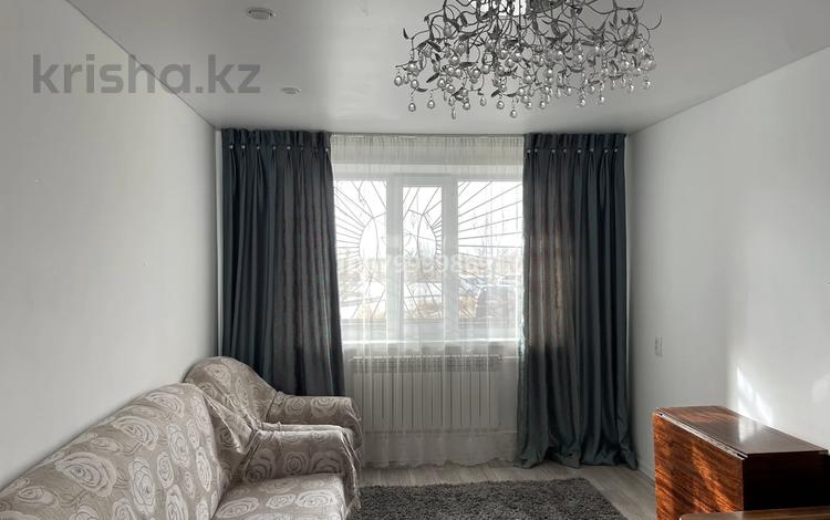 2-комнатная квартира · 56 м² · 1/9 этаж, мкр Юго-Восток, 27й микрорайон 21 — Район КарГУ за 180 000 ₸ в Караганде, Казыбек би р-н — фото 2