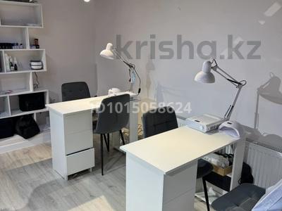 Кабинеты и рабочие места · 5 м² за 100 000 ₸ в Астане, Нура р-н