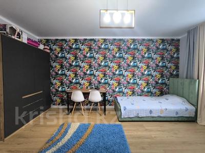 Отдельный дом · 7 комнат · 329.8 м² · 9.2 сот., Южный 1 за 83 млн ₸ в Мичуринское