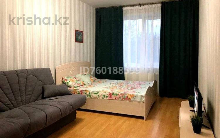 1-комнатная квартира · 33 м², мкр Новый Город, Бухар Жырау за 9 000 ₸ в Караганде, Казыбек би р-н — фото 2